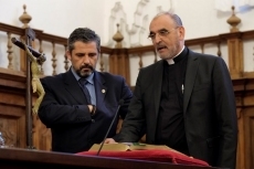 Foto 3 - Los nuevos vicerrectores de la UPSA toman posesión de sus cargos