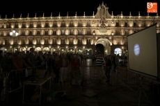 Foto 3 - La Plaza Mayor se convierte en el mejor observatorio de la luna