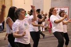 Foto 5 - Zumba solidaria con el alzheimer 