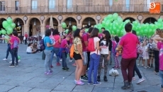 Foto 3 - Espectacular suelta de globos en solidaridad con los enfermos de Alzheimer