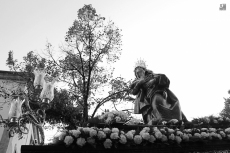 Foto 4 - Solemne procesión para conmemorar el 75 aniversario de la bendición de la Virgen Dolorosa