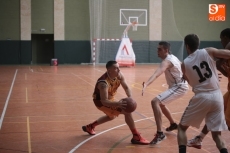 Foto 6 - Aquimisa Carbajosa vence con claridad el primer partido a la USAL