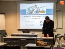 Un curso indaga en la situaci&oacute;n de la corrupci&oacute;n en Am&eacute;rica Latina | Imagen 2