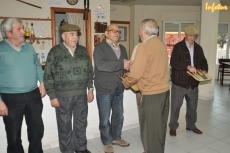 Foto 4 - Nuevo éxito del Campeonato de Brisca en el Hogar del Jubilado