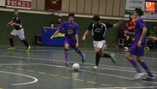 Foto 6 - El III Senior se ve lastrado por su falta de puntería ante el invicto La Bañeza