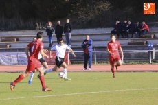 Foto 4 - Golpe de mano del Salmantino ante su más directo rival, el Hergar Camelot (1-0)