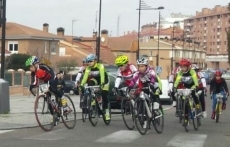 Foto 6 - Roberto Calvo alcanza el triplete en la Carrera del Pavo de Laguna de Duero