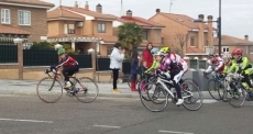 Foto 5 - Roberto Calvo alcanza el triplete en la Carrera del Pavo de Laguna de Duero