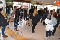Foto 4 - Los alumnos del curso de atenci&oacute;n sociosanitaria de Adecocir realizan una visita formativa