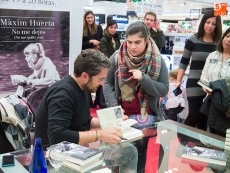 Foto 6 - Maxim Huerta firma en El Corte Inglés ejemplares de su última novela