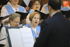 Foto 3 - Alumnos de la Universidad de la Experiencia organizan un festival navideño