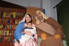 Foto 3 - Los Reyes Magos llegan a Villoruela acompa&ntilde;ados por la ilusi&oacute;n de los ni&ntilde;os