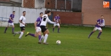 Foto 9 - El cielo se puso a descargar&hellip; y un partido que ten&iacute;a un correcto 0-0 se resquebraj&oacute;