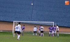 Foto 7 - El cielo se puso a descargar&hellip; y un partido que ten&iacute;a un correcto 0-0 se resquebraj&oacute;