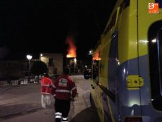 Calcinada una vivienda en Mieza tras prenderse la chimenea