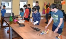 Foto 8 - El Espacio i se estrena con la sesi&oacute;n de demostraci&oacute;n del taller de rob&oacute;tica