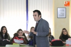 Foto 4 - Primeras jornadas de educaci&oacute;n financiera para j&oacute;venes en la Comunidad