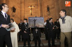 Tambor, corneta y cartel