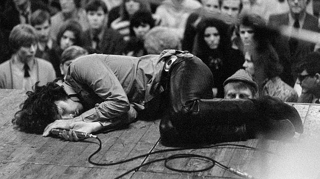 Jim Morrison, la poes&iacute;a del caos en la d&eacute;cada de los 70