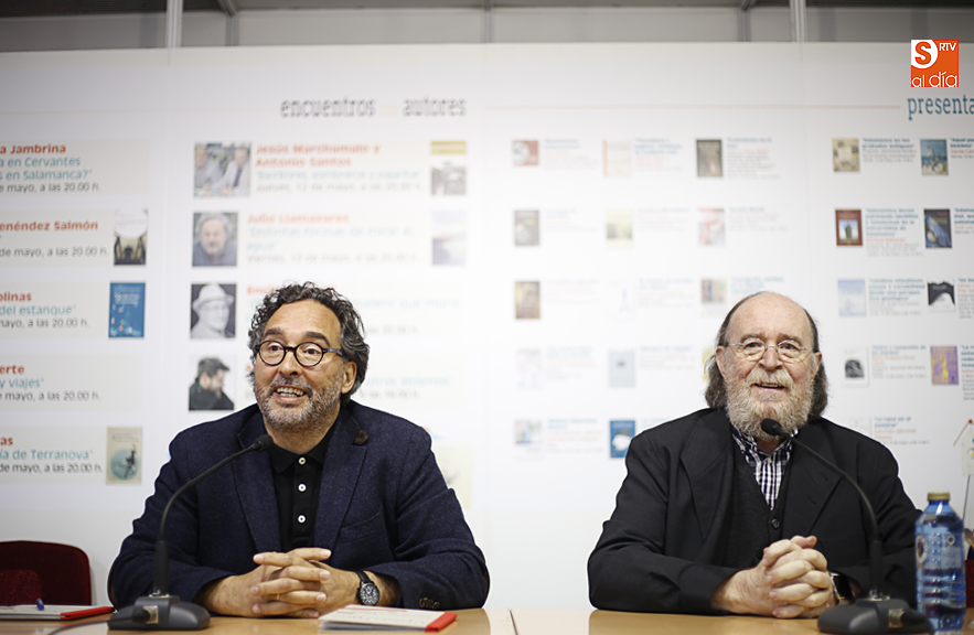 Gabriel Calvo y Joaquín Díaz presentaron su obra en la Feria del Libro (Foto de Álex López)