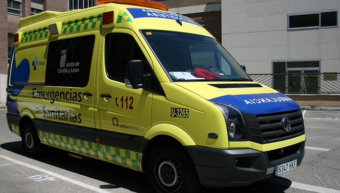 Una ambulancia acudió al lugar de los hechos en Tamames