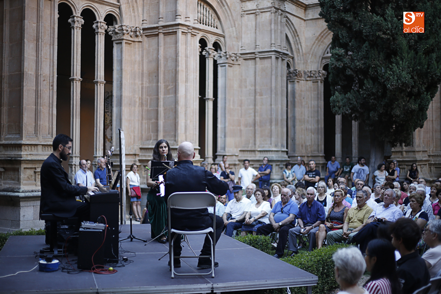 Un momento del concierto ofrecido esta tarde en San Esteban (Foto de Álex López)