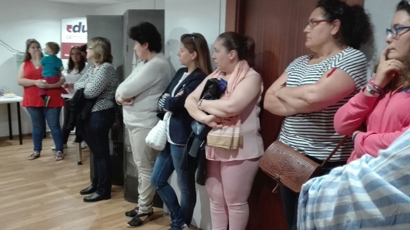Asistentes a la inauguración del nuevo centro de Edukas en Ledesma