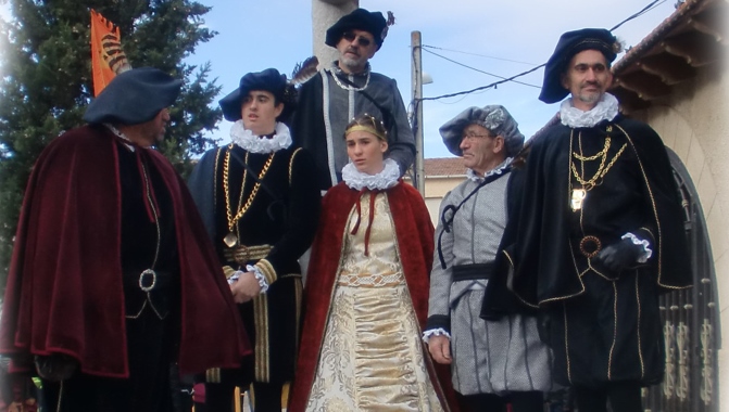 Foto 4 - Los desfiles y bailes por Salamanca anuncian las Vísperas Nupciales en Aldeatejada  