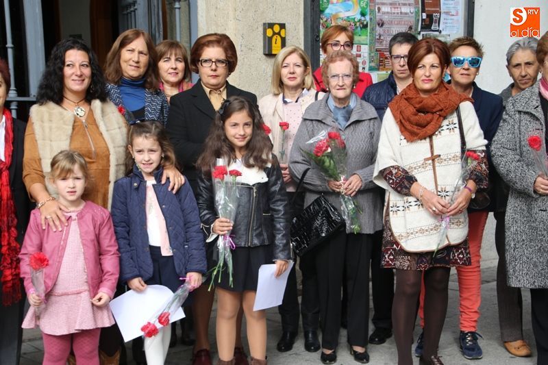 Foto de familia de algunas de las Teresas de Alba de Tormes