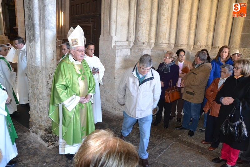 Los fieles mirobrigenses cruzan por última vez la Puerta Santa dentro del Año Jubilar  