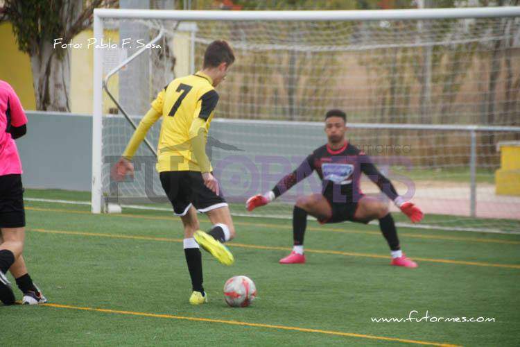 Un momento de un partido de Fútbol 7 de la Liga Futormes