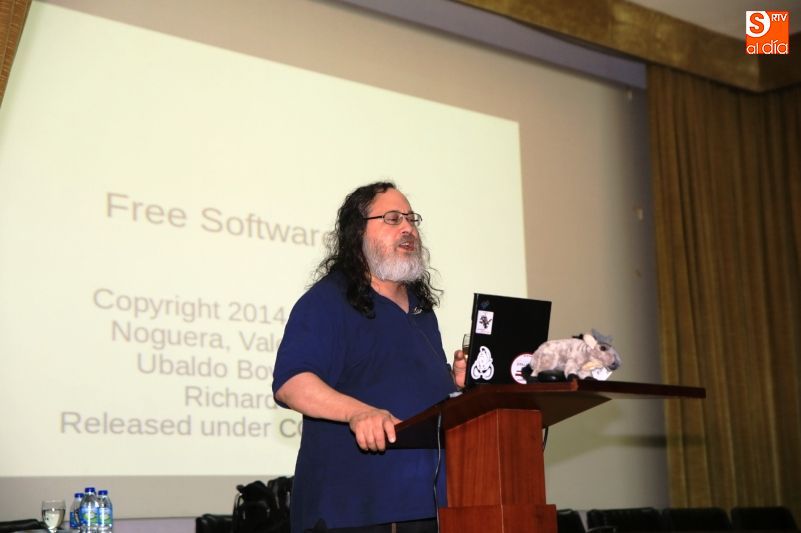 Foto 6 - Richard Stallman apuesta por el software libre para estar menos “observado y vigilado”  