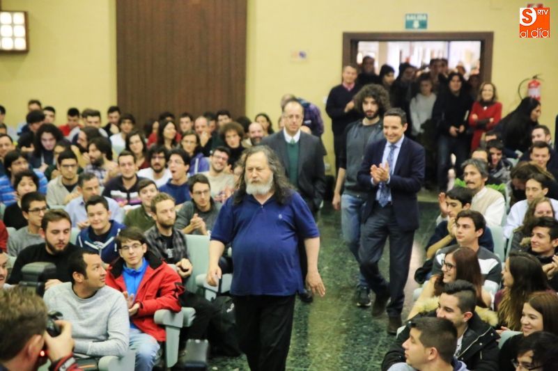 Foto 5 - Richard Stallman apuesta por el software libre para estar menos “observado y vigilado”  
