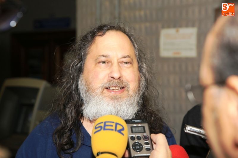 Foto 4 - Richard Stallman apuesta por el software libre para estar menos “observado y vigilado”  
