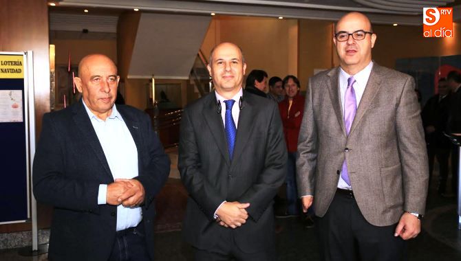 Aurelio Pérez, Jorge Llorente y Carlos García, durante las Jornadas Apícolas