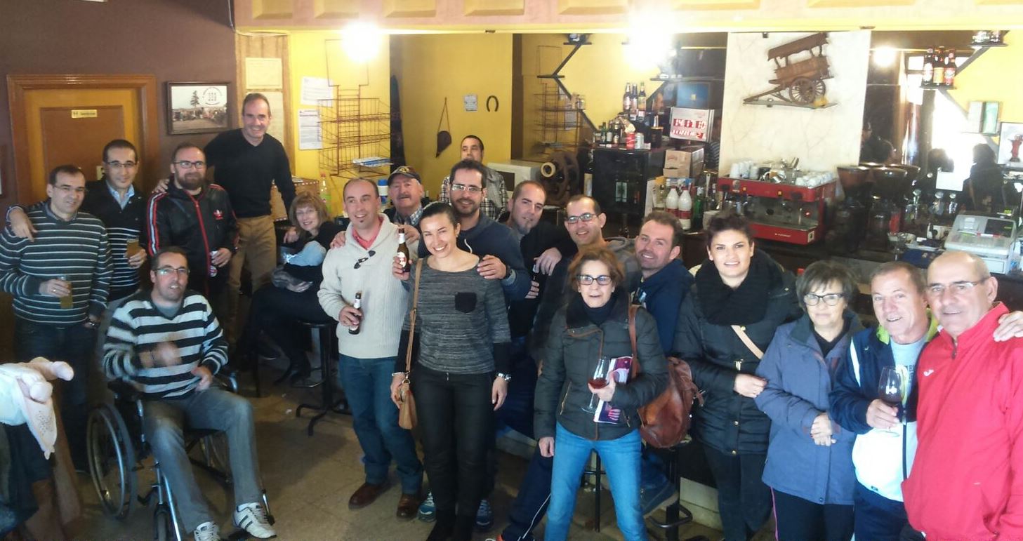 Día de despedida en el Bar La Mimosa, que cierra sus puertas  