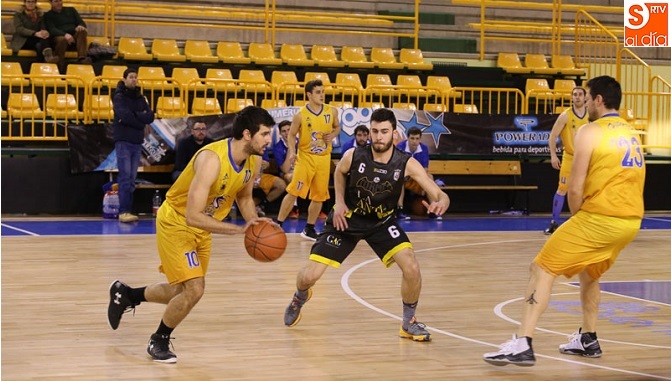 Momento del partido disputado este sábado en el pabellón de Würzburg