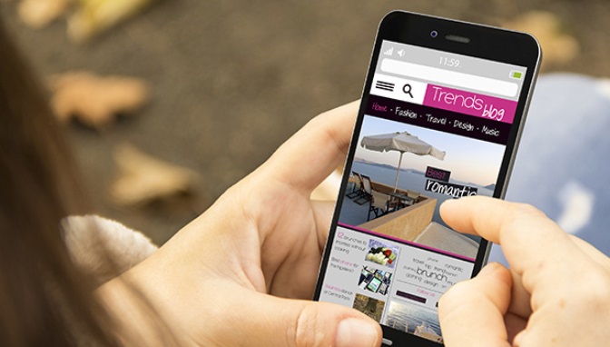 Un truco manual es descargar tus canciones, series o vídeos favoritos en vez de escuchar o verlos en línea