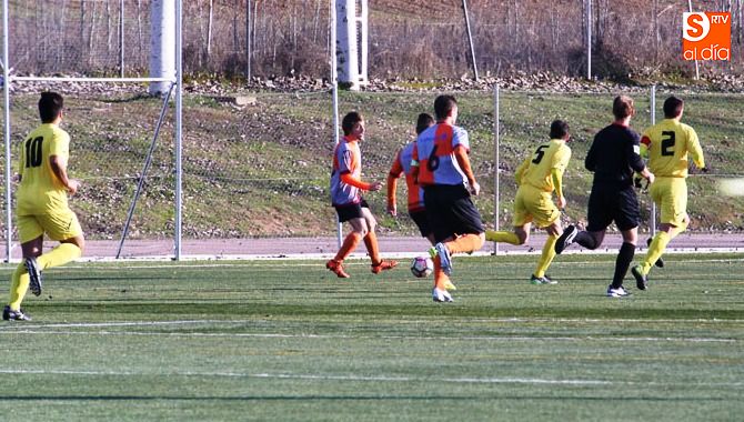 Imagen de un partido disputado por el Carbajosa en el Justo Sánchez Paraíso