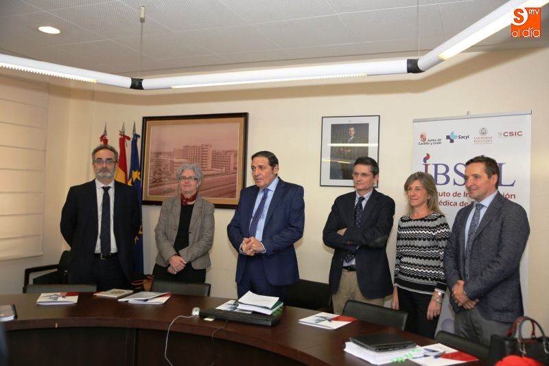 Foto familiar del Consejo Rector del IBSAL