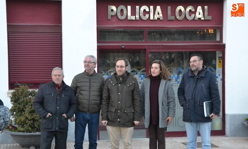 La Policía Local sólo presta servicio de 8.00 a 15.00 horas de lunes a viernes  