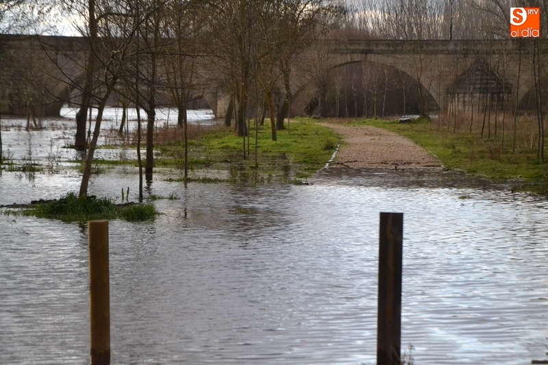 El caudal del Águeda se multiplica por 10 en apenas 13 horas  