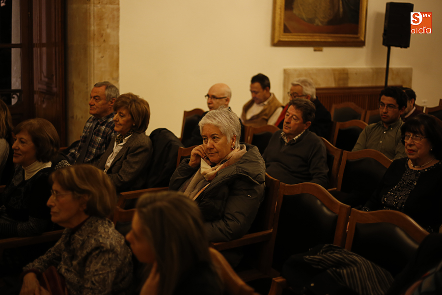 Foto 3 - Vicente González ofrece la conferencia ‘Unamuno, personaje de ficción en la novelística...