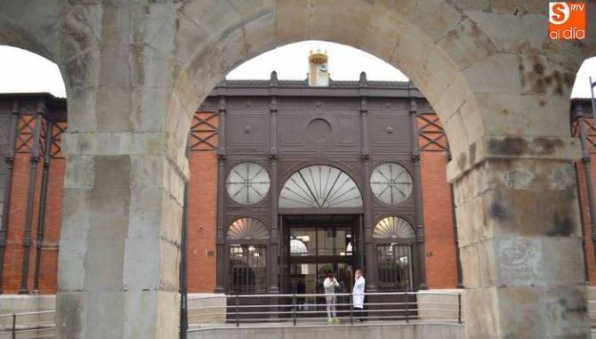 El robo se ha producido en una decena de puestos