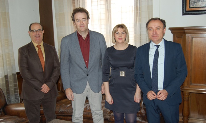 Representantes de Confaes con el subdelegado de Gobierno en Salamanca
