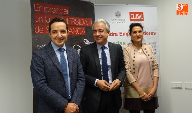 Juan Manuel Corchado, Mariano Gredilla y Mili Pizarro, en la presentación de la Semana de Emprendimiento
