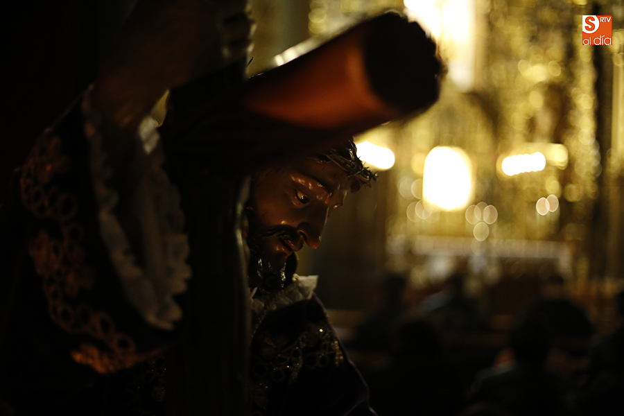 Jesús con la Cruz a Cuestas durante su Via Crucis en la Vera Cruz (Foto de Álex López)