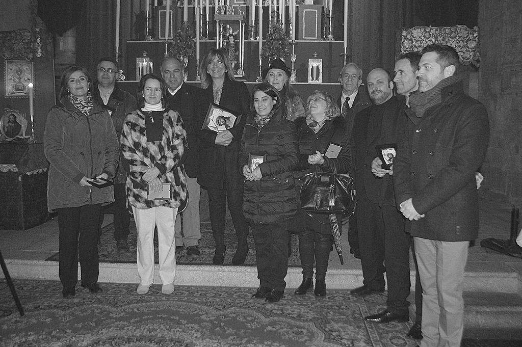 Grupo de escritores al término de la Oración Poética ante el Despojado / Fotos: Ángel Merino