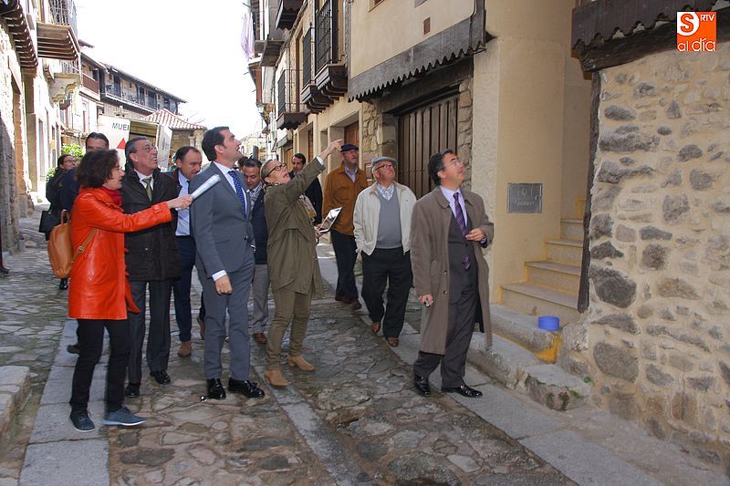 La Junta reafirma su compromiso con la rehabilitación urbana en la Sierra de Francia  