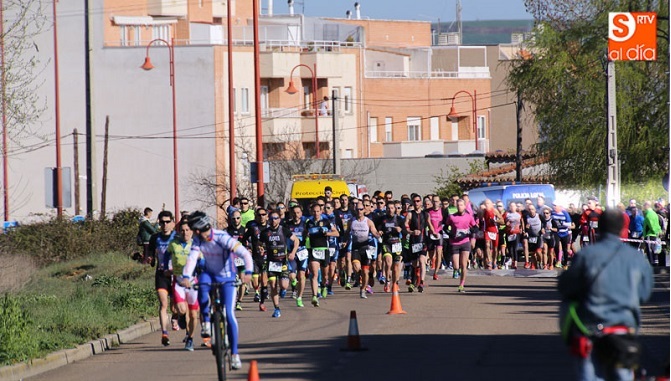 Momento de la salida del Duatlón de Santa Marta